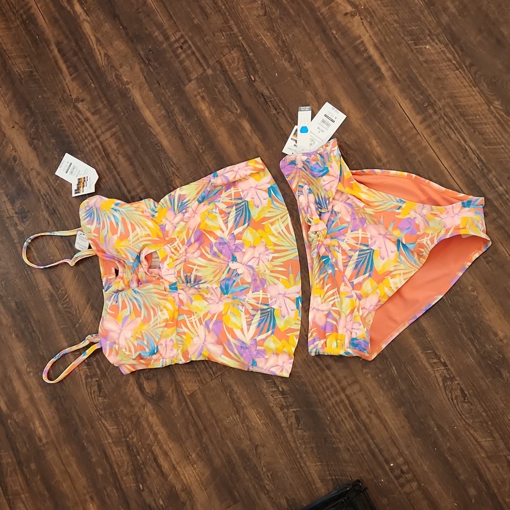 Time & Tru bathing suit nwts size 12-14.